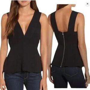 Chelsea28 V-Neck Seamed Exposed Zipper Tank Blouse [Medium]